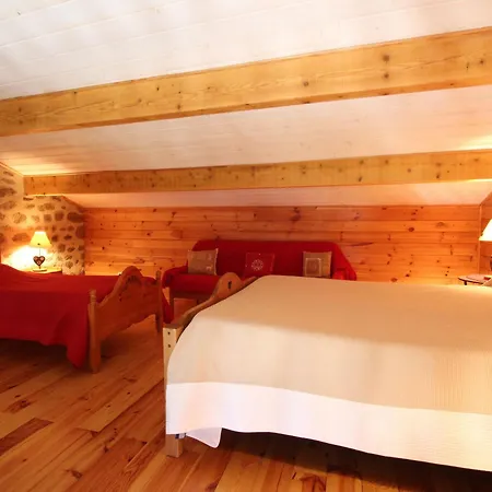 Летний дом Maison Familiale Pres Du Parc Regional Du Pilat - Fr-1-582-49 Saint-Just-Malmont