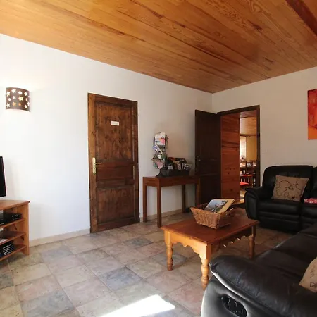 Maison Familiale Pres Du Parc Regional Du Pilat - Fr-1-582-49 Holiday home Saint-Just-Malmont