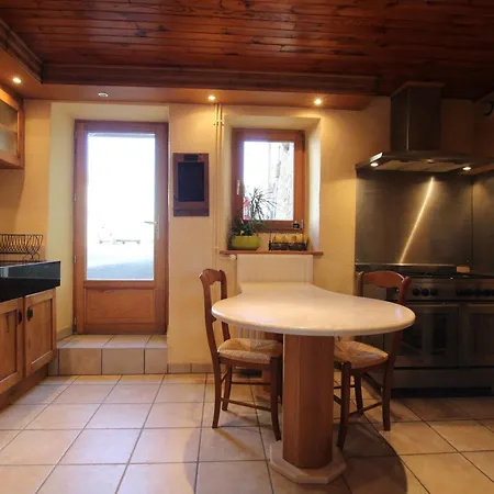 Летний дом Maison Familiale Pres Du Parc Regional Du Pilat - Fr-1-582-49 Saint-Just-Malmont